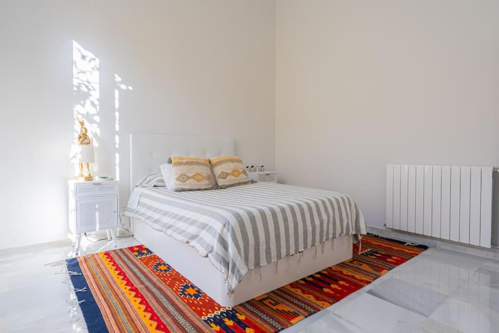 Lux 3 Bed 2 Bath Near Park, Metro, Museums In Born